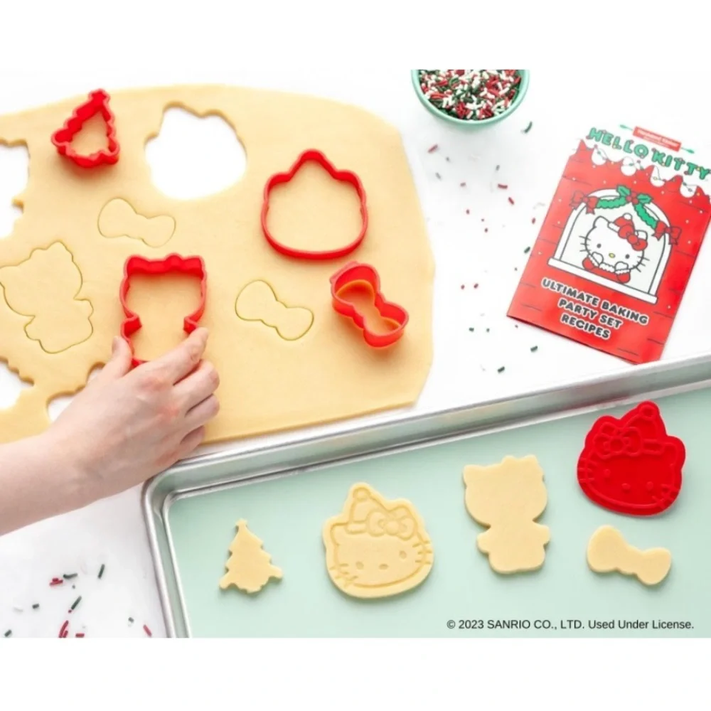 Hello Kitty Ultimate Holiday Baking Set